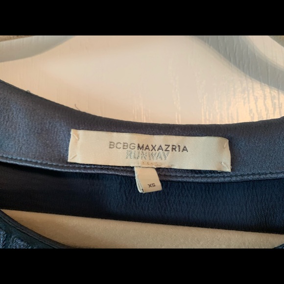 BCBG Max Azria Runway Silk Fan Sleeve Blouse: XS - Picture 6 of 8